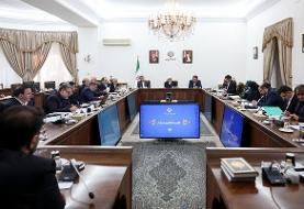 عارف: حق اعتراض را به رسمیت می‌شناسیم