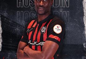 عکس | مقصد غیرمنتظره مامه تیام؛ ستاره محبوب استقلالی‌ها تیم پیدا کرد