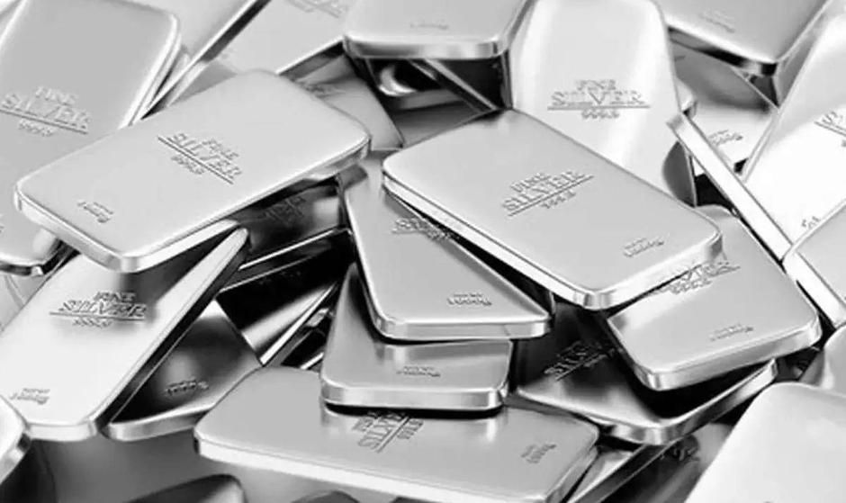 خرید نقره از بورس محدود شد