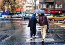بارش باران و رعدوبرق در تهران و چند استان تا یکشنبه / رگبار و وزش باد ...