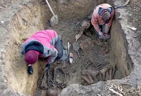 کشف گورستان باستانی با جواهرات زیر کارخانه خودروسازی | عکس