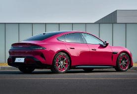 این خودروی شیائومی ۶ بار دور دنیا چرخیده است!