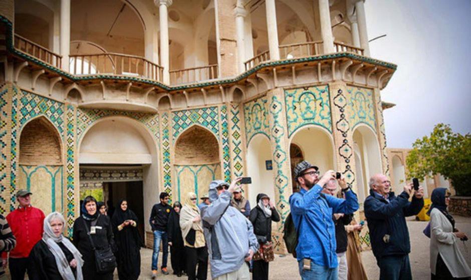 مصوبه مجلس؛ در سال آینده از هر گردشگر خارجی ۵ یورو با نرخ بازار مبادله، ...