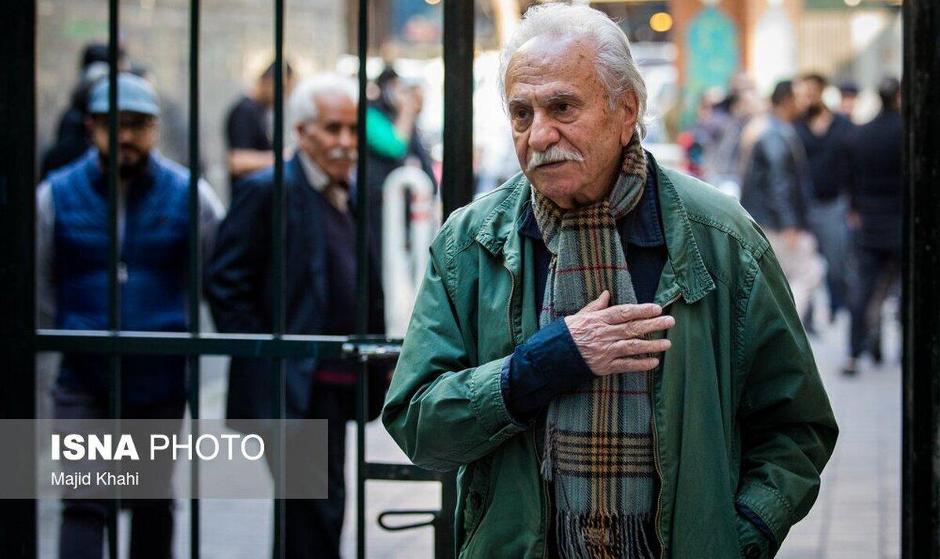 هنرمندان در ختم بازیگر قدیمی (عکس)