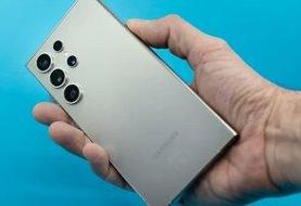 توی گوشی همسرم عکس و فیلم نامناسب دیدم؛ چه کنم؟ بهش بگم؟