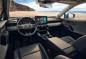 تامین برق خانه با تویوتا راو۴