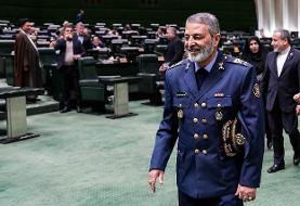 گپ‌وگفت عراقچی با نمایندگان در جلسه غیرعلنی مجلس/ عکس خاص از رئیس ستاد کل نیروهای مسلح در کنار ...