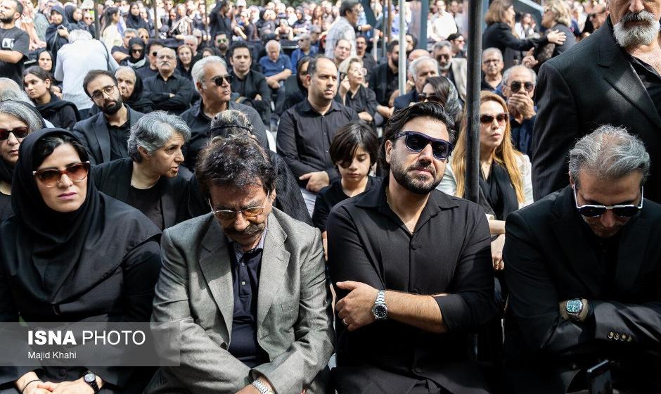 تصاویر: تشییع پیکر زنده‌یاد «حسین خواجه امیری» (ایرج)